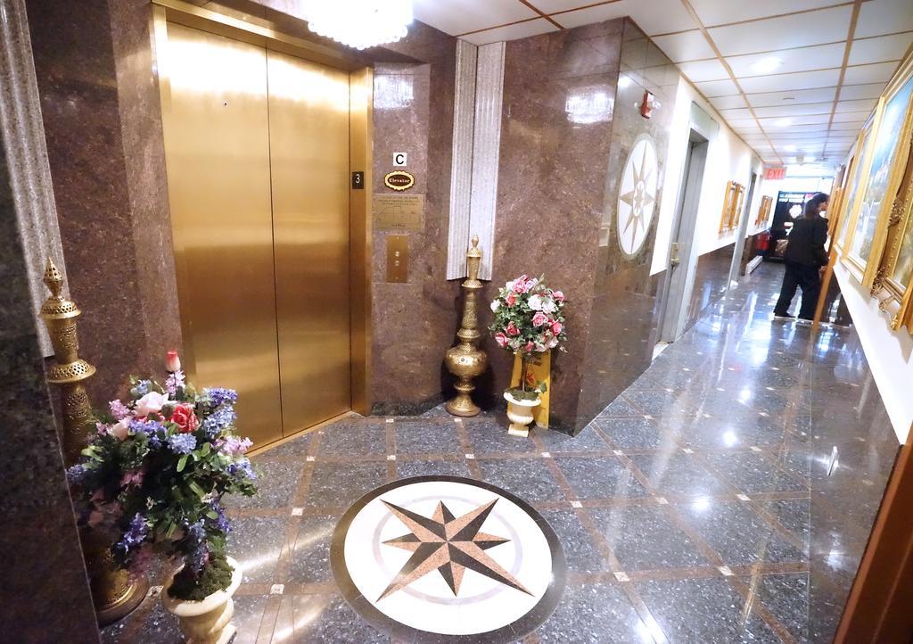 Paris Suites Hotel New York Esterno foto